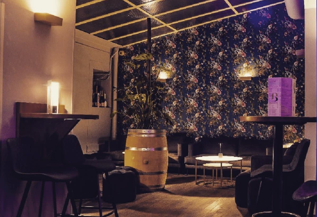 Bücheli Cafe Bar Lounge - Image 5